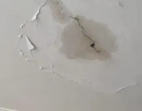 景德镇市阳台漏水维修公司分享下屋面防水工程质量问题原因分析